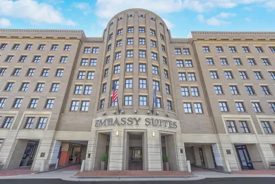 Embassy Suites by Hilton Alexandria Old Town Hotels near 532YOGA