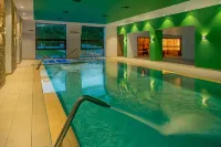 Alma Health & Spa Retreat - Pool