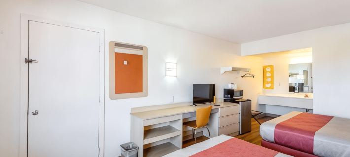 Motel 6 Anniston, Al Отели в г. Калхун