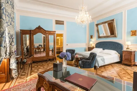Hotel Bristol Palace
