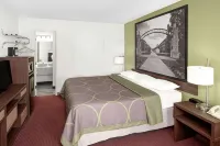 Super 8 by Wyndham Lafayette / Purdue Area
