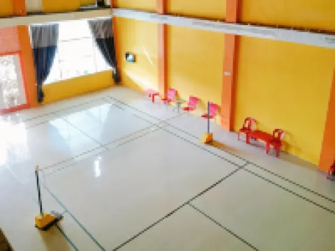 OYO 1512 Hotel Harley Hotels in Sukakarya