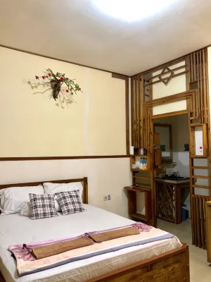 Berliant Homestay Hoteller i Tamansari