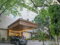 ASTER GRAND BY ZENQ SAKET Hotels near Saket