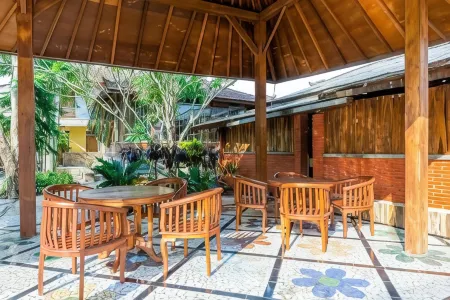 RedDoorz Syariah Near Gor Ken Arok