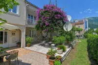 Apartments Elena