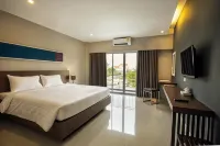 V Hotel Ubon Ratchathani - balcony