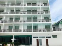 The Flora May Resort Hotel in zona Tempio Wat Laem Pho