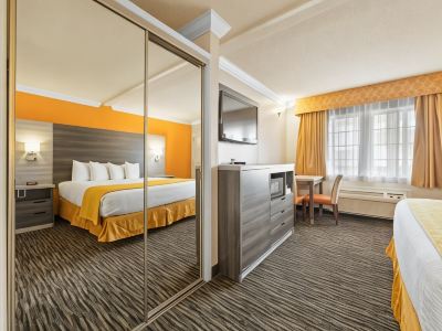 Arbor Inn Monterey