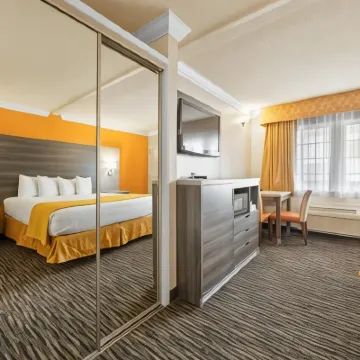 Arbor Inn Monterey Hotels near Macy's  (Monterey)