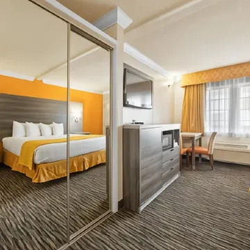 Arbor Inn Monterey