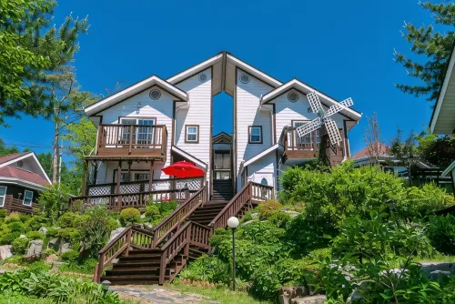 Sunny House