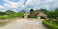 Halez Sparsa Thiruvannamalai - parcheggio