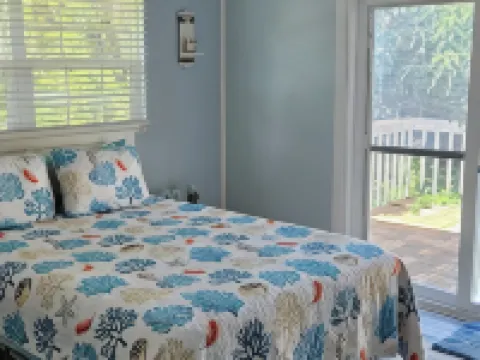 Little Gasparilla Island a 2-bedroom cottage wth WiFi and AC on a private island Hotels in Placida