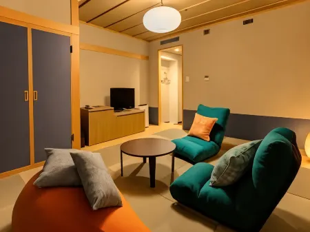 Green Hill Hotel Akashi Отели рядом со станцией JR Okubo station