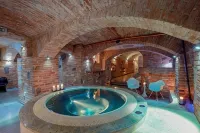 Penzión Wellness & Restaurant Zoborská, Free Parking Hotels in Nitra