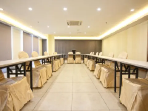 Putatan Platinum Hotel プタタンのホテル