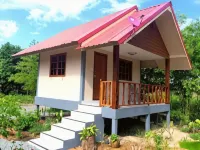 Areeya Resort Hotels in Nong Takien Bon