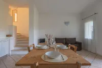 Elegant Residence Ea Bianca 2 Bedroom Sleeps 6  Plus Extra Bed Available - 2-نجوم