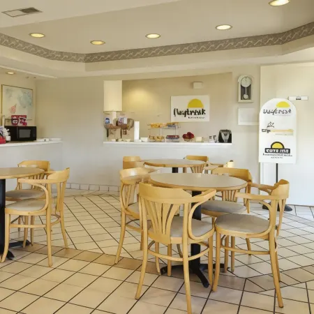 Econo Lodge