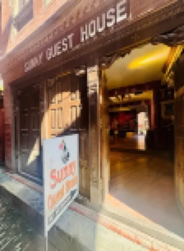 Sunny Guest House and Cafe