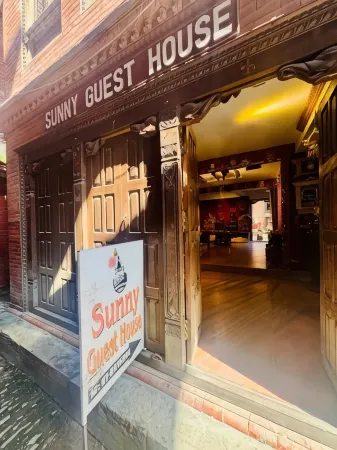 Sunny Guest House and Cafe