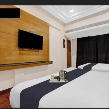 L Apartment - Housity