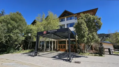 Pioneros Suites & Spa by Grupo Tierra Gaucha Hotel a 