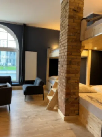 Blue Doors Hostel Ktv