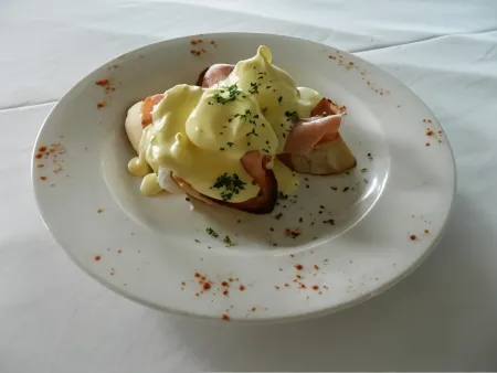 Dooleys Tavern and Motel Capella