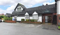 Royal Oak by Greene King inns - Parking
