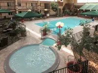 Clarion Inn - piscine