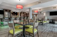 Best Western Plus Dartmouth Hotel  Suites - Breakfast