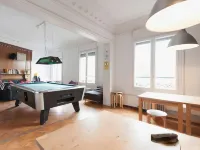 واو هوستل بارسيلونا Hotels near محطة لا بونانوفا لسكك إف جي سي الحديدية