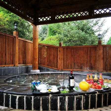 Hongyuan Hotspring Hotel