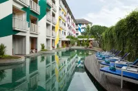 Bliss Surfer Hotel Legian