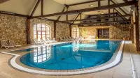 Pałac Wojanów - piscina