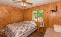 Perfect Summer rental in prime location on Washburn Lake