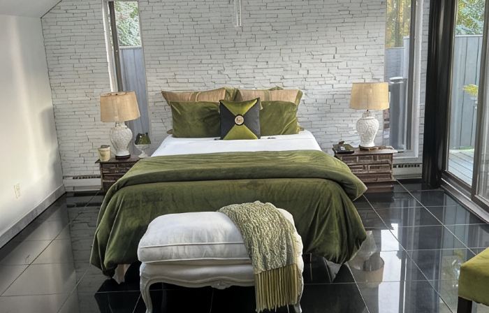 Spacious 4-bedroom Modern Architecture Cozy Getaway with Fitness Room, WiFi