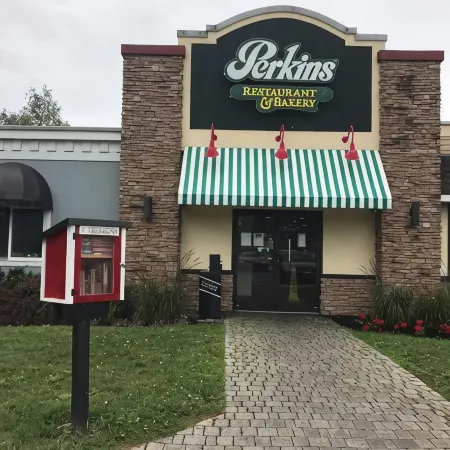 Clarion Inn & Suites - University Area
