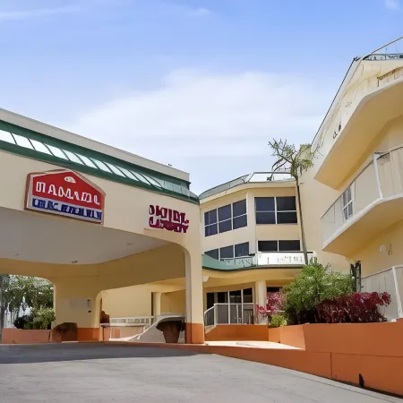 Courtyard Key Largo