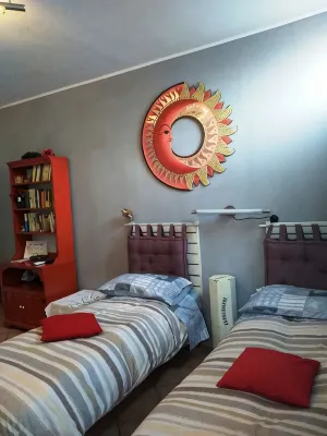 Nice one bedroom apartment with kitchenette and toilet, five beds