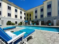 Holiday Inn Express & Suites TRINCITY TRINIDAD AIRPORT by IHG - Pools