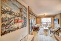 Luxurious 4-room apartment with swimming pool, gym, spa and parking