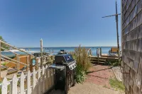 1Br Partial Water View / Beach Access + Sun Deck - 2-Star