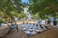 Brightshaven–CoolSprings - Modern 1-Bed with EV Parking in Frisco