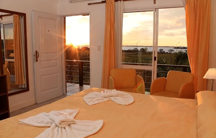 Brisas del Lago Apart y Hotel