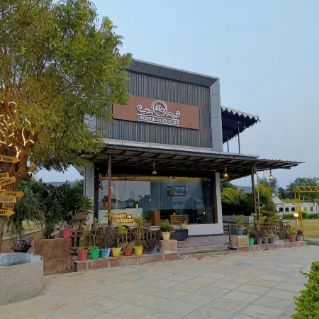 Aravalli Hill Resort