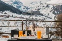Porta Caucasia Kazbegi - Frühstück