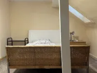 Roof terrace apartment - Right next to the pedestrian zone and Brühl Castle Park. Ξενοδοχεία στην πόλη Bruehl